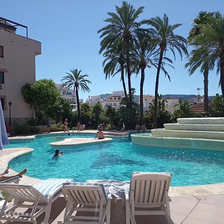 Estudio Capitan-piscina Denia